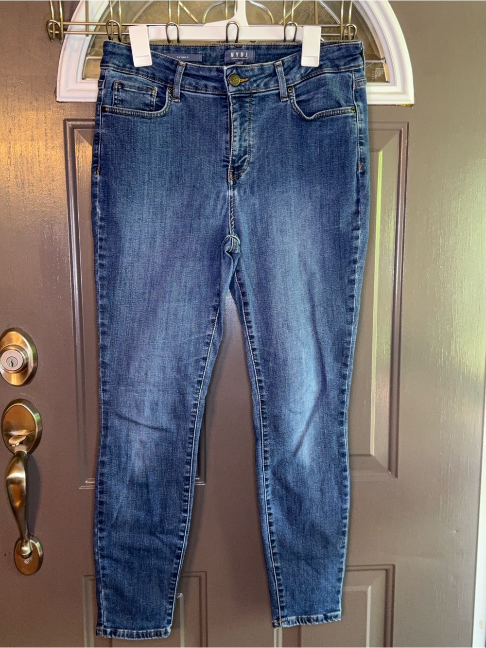 NYDJ Skinny Jeans in Medium Dark Blue Wash